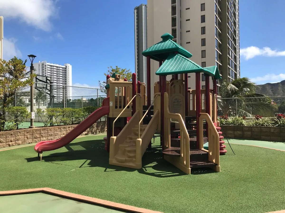 Ocean View Delight, Walk To Beach With Free Parking Honolulu