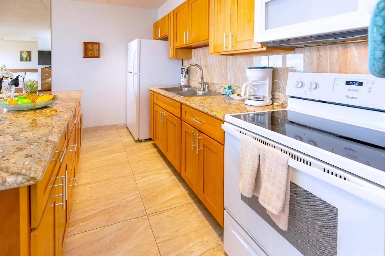 Ocean View Delight, Walk To Beach With Free Parking Honolulu 0*,  USA